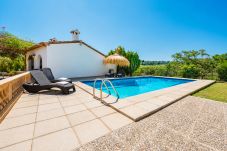 Piscina privada de Villa Gorgs Petit en Pollensa