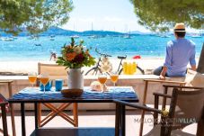 Ferienwohnung in Port de Pollença - Apartment Bel: Erste Linie am Pine Walk
