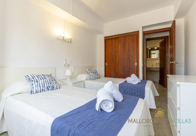 Ferienwohnung in Port de Pollença - Apartment Voramar II: Erste Linie am Pine Walk Ferienwohnung in Port de Pollença - Apartment Voramar II: Erste Linie am Pine Walk