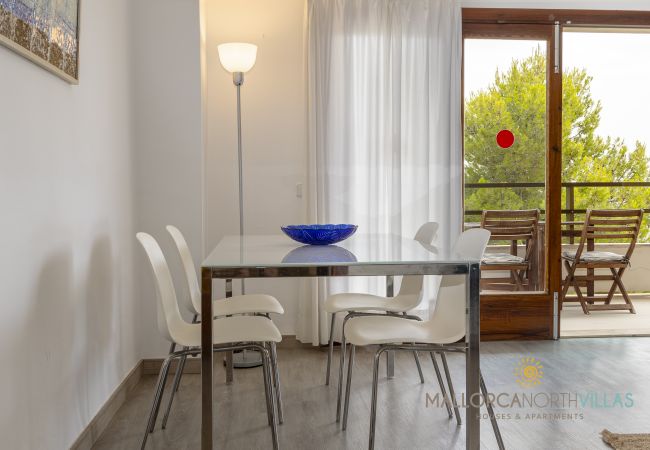 Ferienwohnung in Port de Pollença - Apartment Voramar II: Erste Linie am Pine Walk Ferienwohnung in Port de Pollença - Apartment Voramar II: Erste Linie am Pine Walk