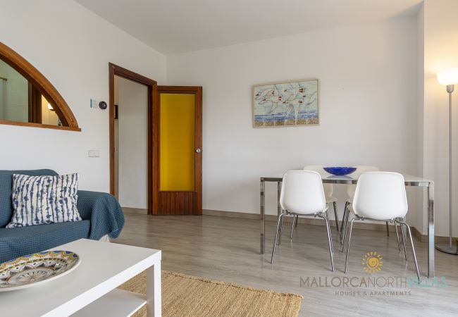 Ferienwohnung in Port de Pollença - Apartment Voramar II: Erste Linie am Pine Walk Ferienwohnung in Port de Pollença - Apartment Voramar II: Erste Linie am Pine Walk