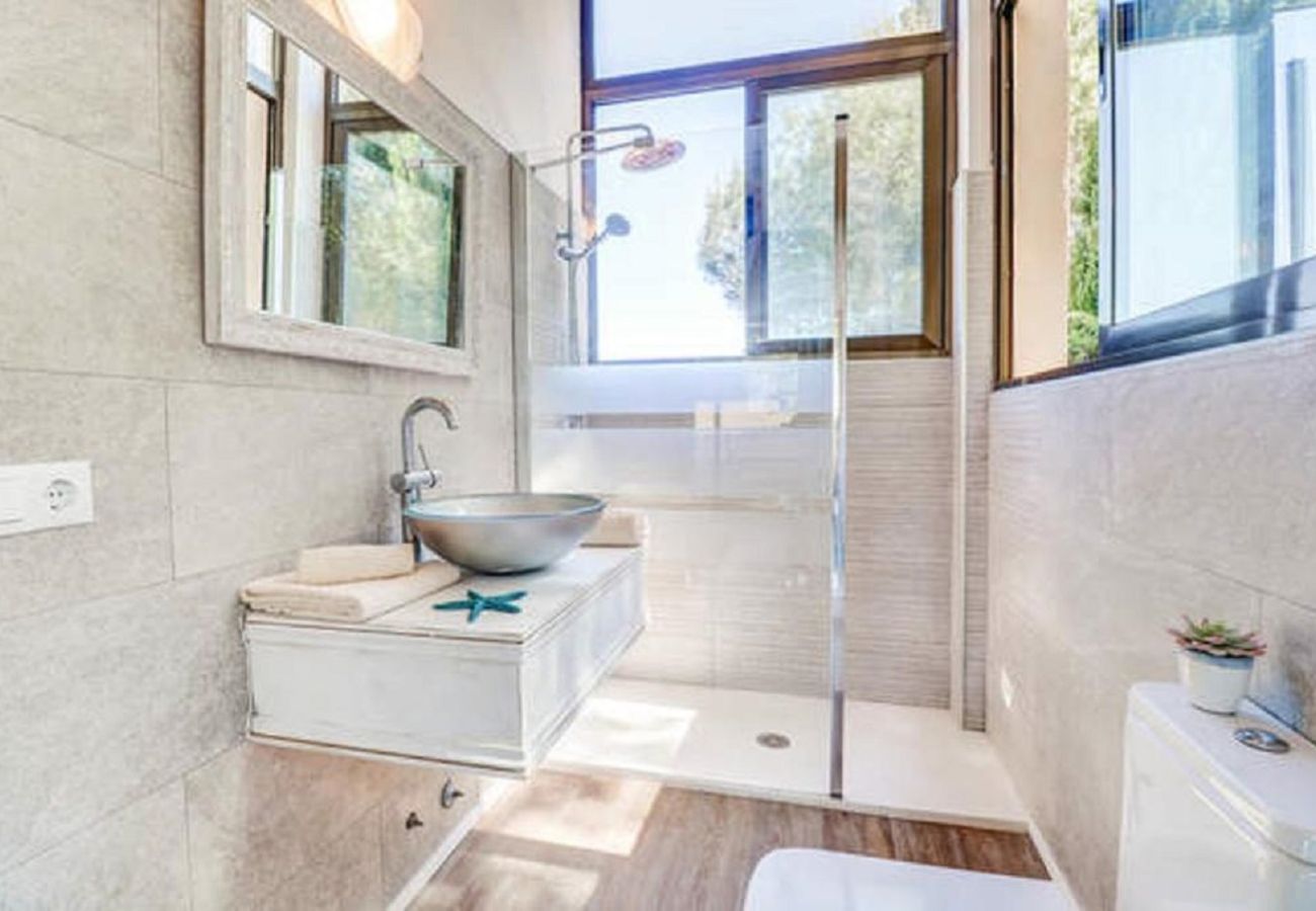 Villa in Mal Pas - Bon Aire - Villa Gabriela: Eleganz und Komfort mit privatem Pool in Cielo de Bonaire, in der Nähe von Stränden und Natur Villa in Mal Pas - Bon Aire - Villa Gabriela: Eleganz und Komfort mit privatem Pool in Cielo de Bonaire, in der Nähe von Stränden und Natur