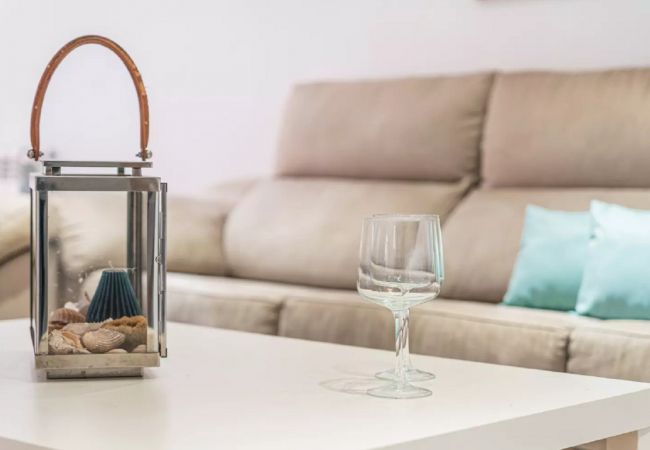 Mediterranean-style decoration with neutral colours Mediterranean-style decoration with neutral colours