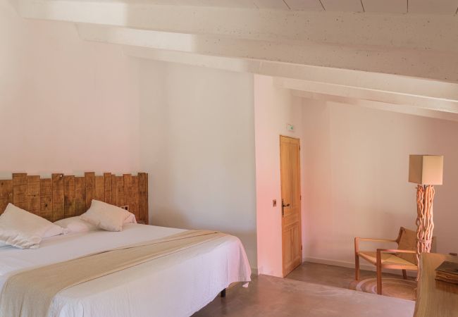 Farm stay in Inca - Finca Binissatí by Mallorca North Villas Farm stay in Inca - Finca Binissatí by Mallorca North Villas