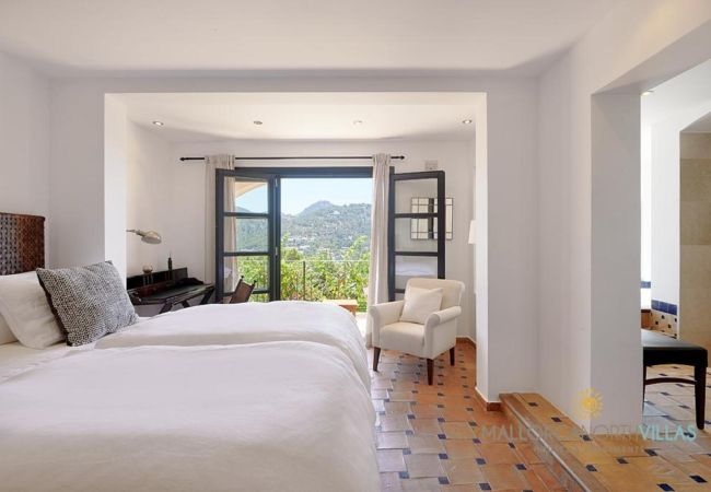 Villa à Port d' Andratx - Villa Tres Terrazas, Mer et Détente : Votre Refuge Familial de Luxe au Bord de la Mer Villa à Port d' Andratx - Villa Tres Terrazas, Mer et Détente : Votre Refuge Familial de Luxe au Bord de la Mer